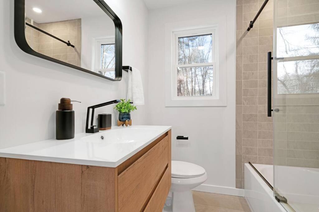 New Paltz Zen Wellness Cabin W/ Hot Tub Buitenkant foto